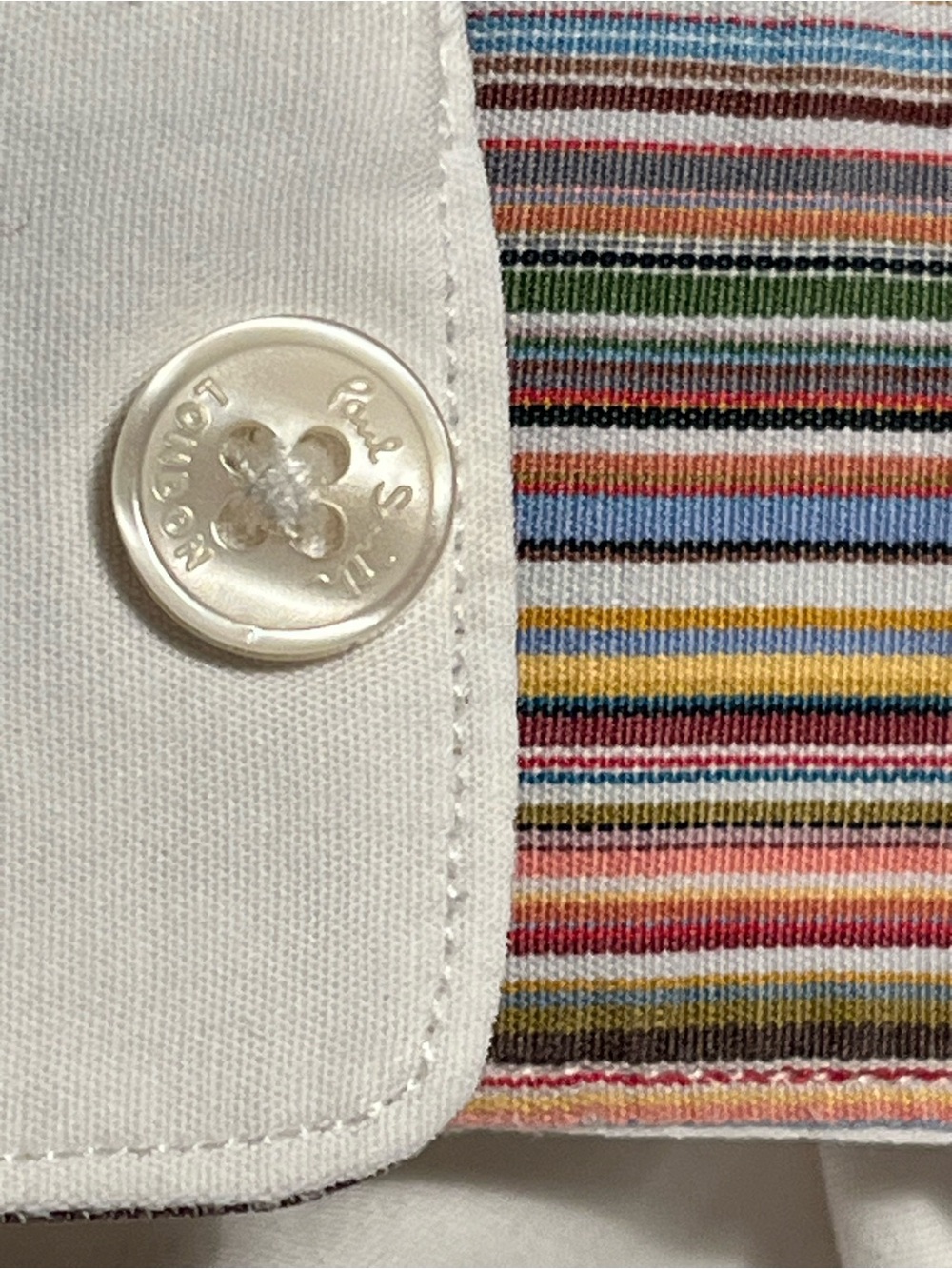 PAUL SMITH LONDON ( Luxurious Brand ) white Collar Button Up 🎩🎩 - Picture 3 of 10